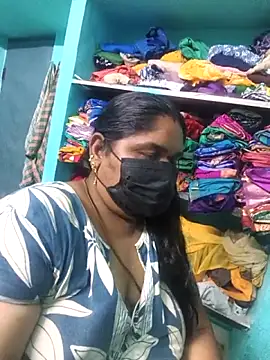 Snapshot of Villageanuty chatting on April 7, 2026, 9:22 am Villageanuty online show from April 7, 2026, 9:22 am