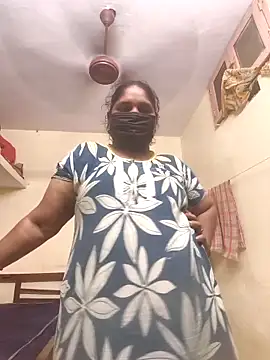 Snapshot of Villageanuty chatting on October 27, 2025, 4:30 pm Villageanuty online show from October 27, 2025, 4:30 pm