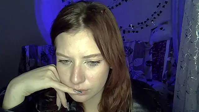 Snapshot of Lily_Ember chatting on December 2, 2025, 8:10 pm Lily Ember online show from December 2, 2025, 8:10 pm