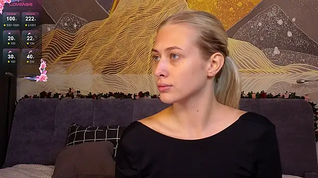 Snapshot of ChristyMarshall chatting on September 10, 2025, 5:34 pm ChristyMarshall online show from September 10, 2025, 5:34 pm