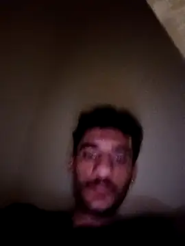 Snapshot of yolgezer073 chatting on October 10, 2025, 12:44 am yolgezer073 online show from October 10, 2025, 12:44 am