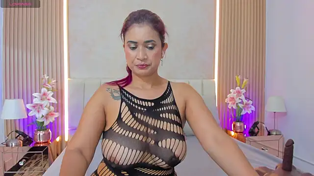 Snapshot of DAFNECOX chatting on May 21, 2026, 11:07 am DAFNECOX online show from May 21, 2026, 11:07 am