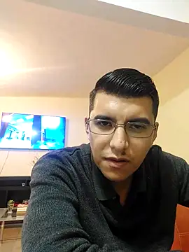 juicysmalls online show from November 28, 2025, 11:05 pm