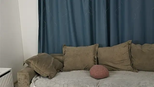 TaiteFairfield online show from November 10, 2025, 7:24 am