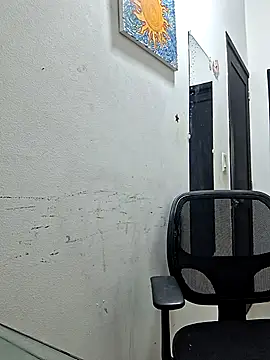 channell0 online show from November 29, 2025, 5:07 am