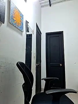 Snapshot of channell0 chatting on February 25, 2026, 4:56 am channell0 online show from February 25, 2026, 4:56 am