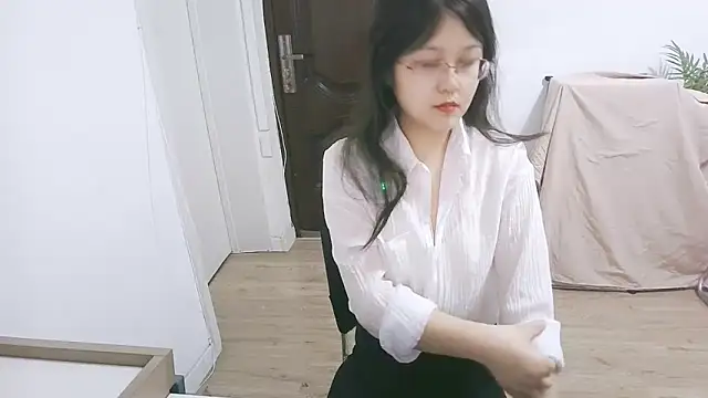 Snapshot of 98bunny chatting on March 21, 2026, 10:35 pm 98bunny online show from March 21, 2026, 10:35 pm