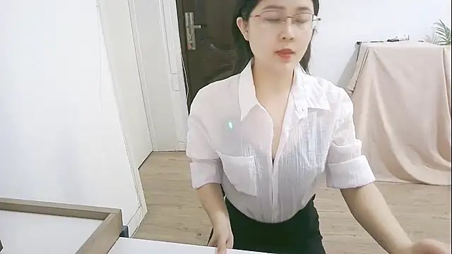 Snapshot of 98bunny chatting on March 27, 2026, 1:36 am 98bunny online show from March 27, 2026, 1:36 am