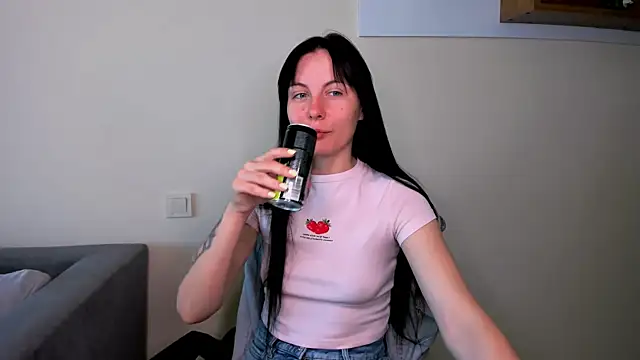 Snapshot of Elle_Pearl_ chatting on May 15, 2026, 6:00 am Elle Pearl online show from May 15, 2026, 6:00 am