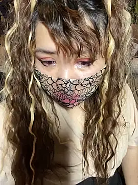 xoxLILxMELOxox online show from October 10, 2025, 4:30 pm