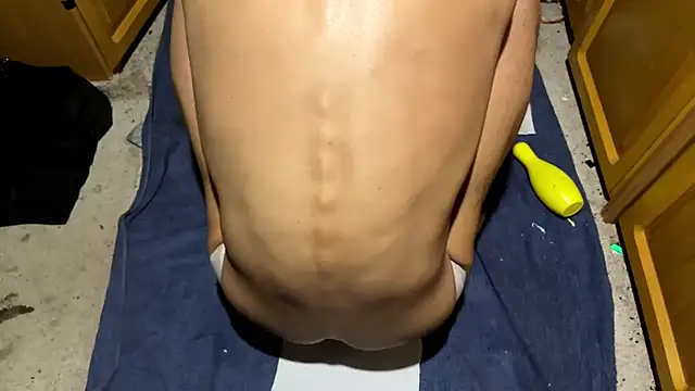 Snapshot of SharkedTaxis chatting on April 3, 2026, 8:59 pm SharkedTaxis online show from April 3, 2026, 8:59 pm