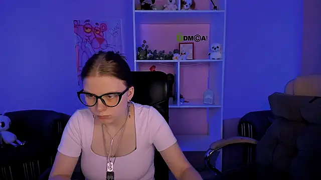 Snapshot of foxy_tease_ chatting on September 26, 2025, 1:23 am foxy tease online show from September 26, 2025, 1:23 am