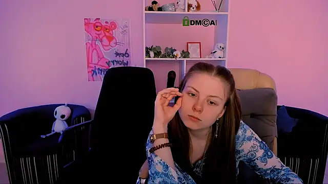 Snapshot of foxy_tease_ chatting on September 19, 2025, 11:09 pm foxy tease online show from September 19, 2025, 11:09 pm