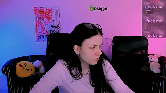 Snapshot of foxy_tease_ chatting on February 9, 2026, 2:20 am foxy tease online show from February 9, 2026, 2:20 am