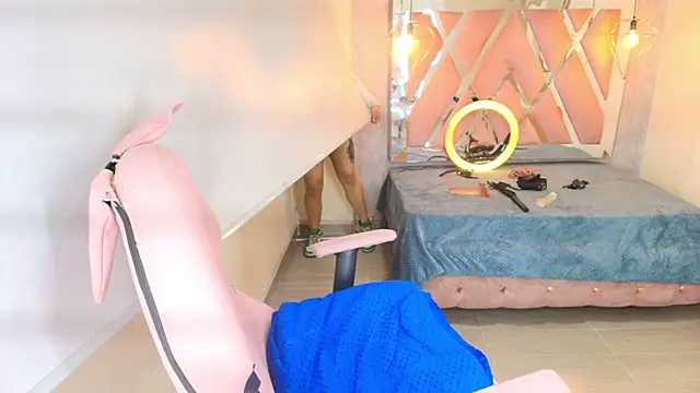 Snapshot of Soleil_66 chatting on September 28, 2025, 3:57 am Soleil 66 online show from September 28, 2025, 3:57 am