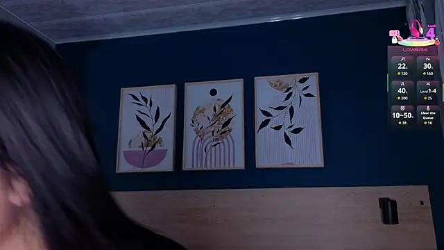 SarahMiler  online show from September 23, 2025, 12:45 pm