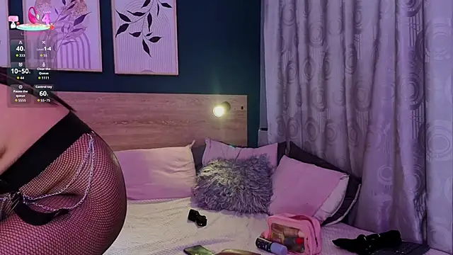 SarahMiler  online show from February 10, 2026, 11:53 am