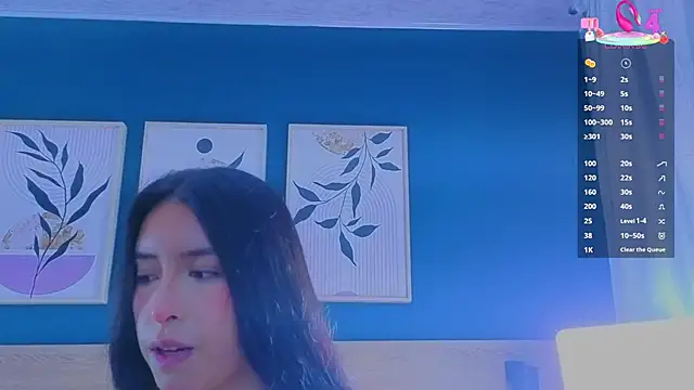 SarahMiler  online show from October 3, 2025, 11:45 am