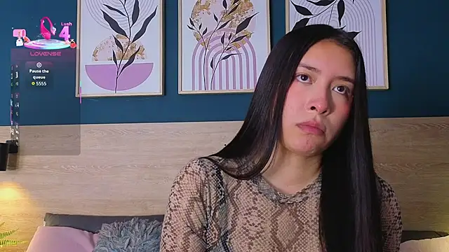 SarahMiler  online show from November 21, 2025, 8:41 pm