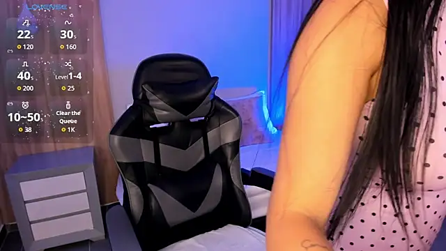 Snapshot of megara_x_ chatting on November 2, 2025, 2:27 am megara x online show from November 2, 2025, 2:27 am