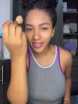 Snapshot of Mia_sweet80 chatting on October 24, 2025, 3:27 am Mia sweet80 online show from October 24, 2025, 3:27 am