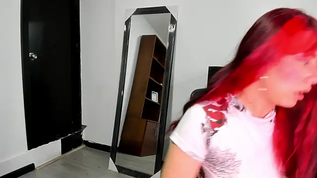 Maddy Mills online show from September 24, 2025, 7:09 pm