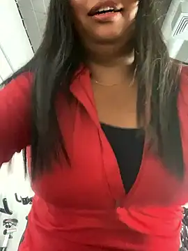 Snapshot of Issa_Santana chatting on January 9, 2026, 3:19 pm Issa Santana online show from January 9, 2026, 3:19 pm