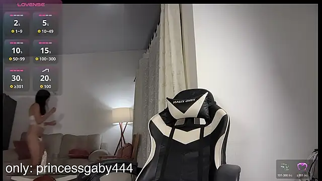 Snapshot of 4444ngel chatting on November 9, 2025, 12:25 am 4444ngel online show from November 9, 2025, 12:25 am