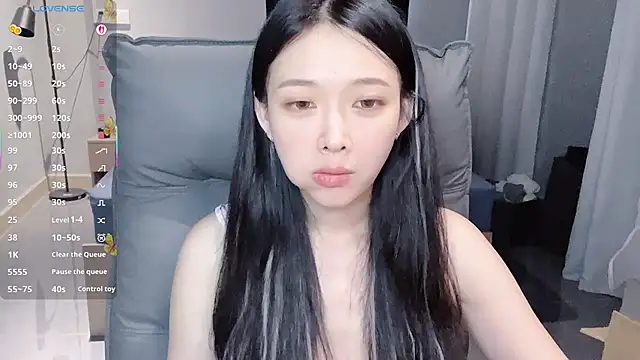 Snapshot of NiNi-baby520 chatting on October 13, 2025, 7:32 am NiNi-baby520 online show from October 13, 2025, 7:32 am