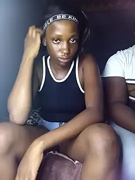 melaninbaebyy online show from April 11, 2026, 9:18 pm