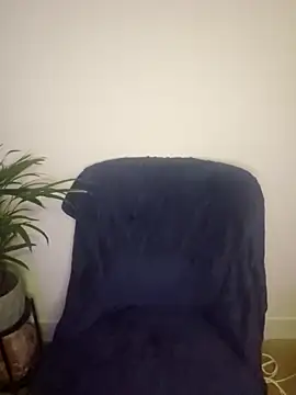 LonelyLucinda online show from November 6, 2025, 7:29 pm