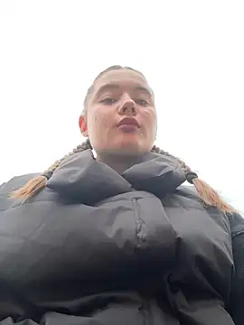 Snapshot of StephanieMur chatting on September 25, 2025, 4:07 am StephanieMur online show from September 25, 2025, 4:07 am