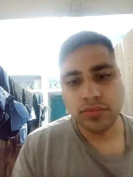 Snapshot of Desirock001 chatting on February 14, 2026, 3:56 pm Desirock001 online show from February 14, 2026, 3:56 pm