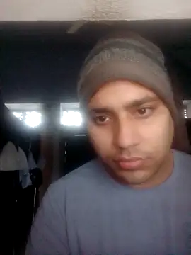 Snapshot of Desirock001 chatting on December 21, 2025, 3:08 am Desirock001 online show from December 21, 2025, 3:08 am