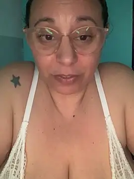 LupeLok online show from November 14, 2025, 8:01 pm