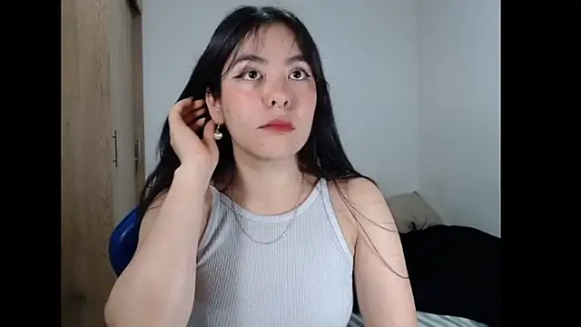 Snapshot of EloiseJun chatting on March 25, 2026, 4:45 am EloiseJun online show from March 25, 2026, 4:45 am