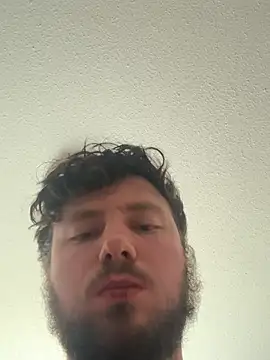 Snapshot of blueeyedman8 chatting on April 16, 2026, 5:25 pm blueeyedman8 online show from April 16, 2026, 5:25 pm