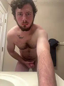 Snapshot of blueeyedman8 chatting on December 17, 2025, 4:45 pm blueeyedman8 online show from December 17, 2025, 4:45 pm