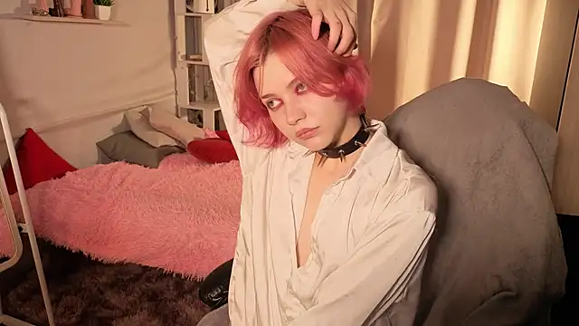 Snapshot of furi_crecks chatting on October 18, 2025, 9:00 am furi crecks online show from October 18, 2025, 9:00 am