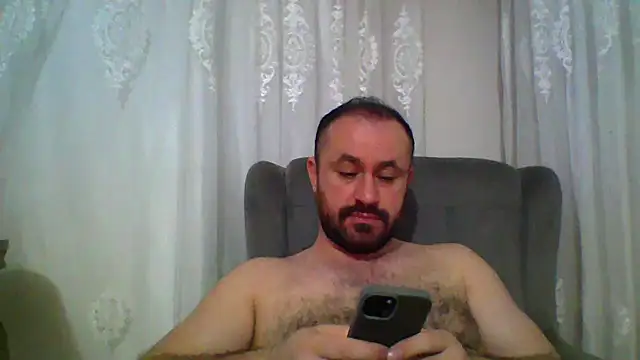 Snapshot of micheal3467 chatting on April 1, 2026, 10:18 pm micheal3467 online show from April 1, 2026, 10:18 pm