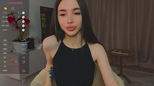 Snapshot of shuggybaby chatting on February 6, 2026, 4:41 am shuggybaby online show from February 6, 2026, 4:41 am