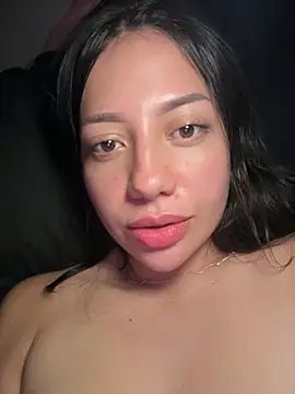 Snapshot of MissCat_ chatting on May 29, 2026, 12:49 am MissCat online show from May 29, 2026, 12:49 am