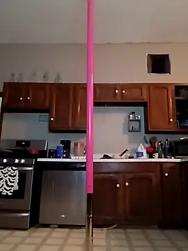 Snapshot of spoiledprincess4 chatting on September 22, 2025, 12:27 am spoiledprincess4 online show from September 22, 2025, 12:27 am