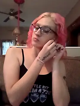 Snapshot of spoiledprincess4 chatting on November 21, 2025, 8:52 pm spoiledprincess4 online show from November 21, 2025, 8:52 pm