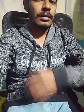 Snapshot of Najmulhaqe66 chatting on November 28, 2025, 5:24 pm Najmulhaqe66 online show from November 28, 2025, 5:24 pm