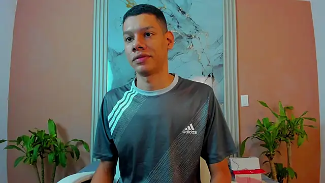 Snapshot of milo_cruz chatting on November 29, 2025, 10:59 am milo cruz online show from November 29, 2025, 10:59 am