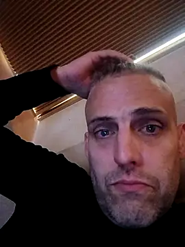 Snapshot of Stranwunder69 chatting on September 16, 2025, 11:44 am Stranwunder69 online show from September 16, 2025, 11:44 am