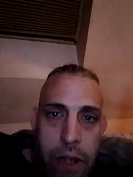 Snapshot of Stranwunder69 chatting on September 18, 2025, 10:07 am Stranwunder69 online show from September 18, 2025, 10:07 am