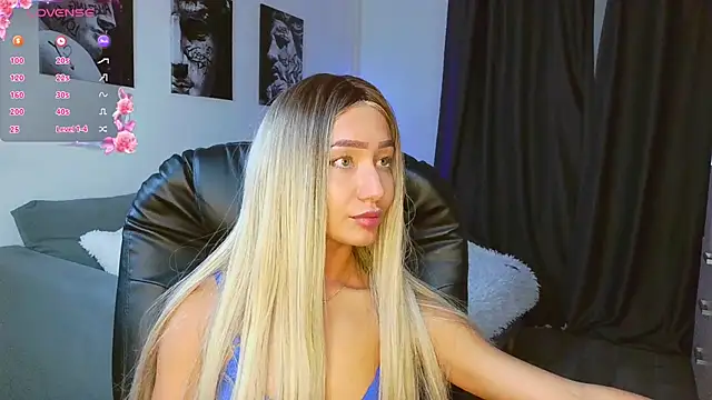 Snapshot of Lisa_Shultz chatting on November 6, 2025, 1:37 pm Lisa Shultz online show from November 6, 2025, 1:37 pm