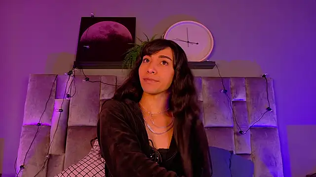 TiffValentinee  online show from October 26, 2025, 12:27 pm